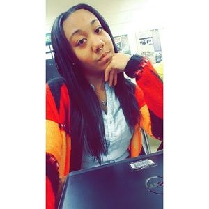 Meet your Posher, Ayanna