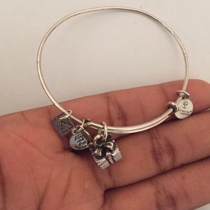 Alex and Ani present box bracelet
