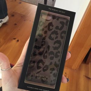 NEW Victoria's Secret iPhone case for 6/6S