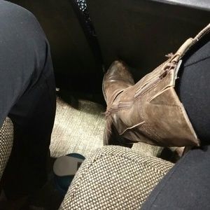 Meet your Posher, Niki