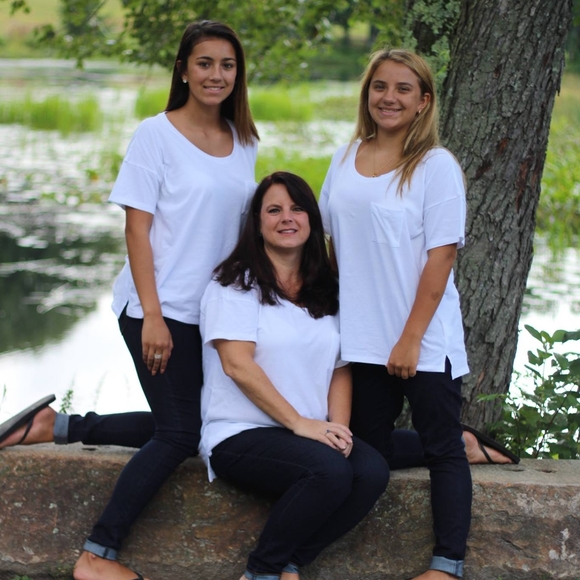 Meet your Posher, Rhonda - Picture 1 of 1