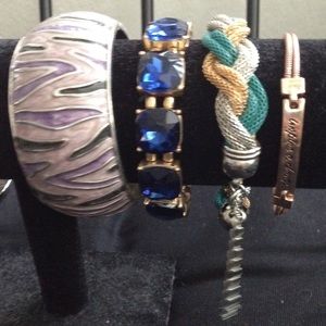 All bracelet and bangles are on sale