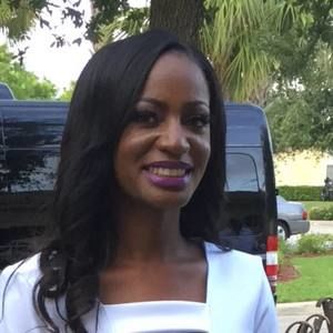 Meet your Posher, La'questa