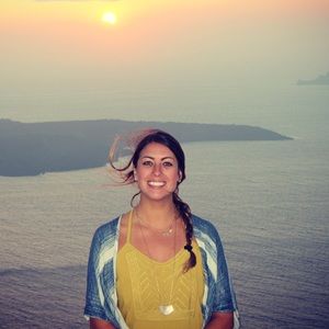 Meet your Posher, Elena