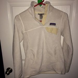 Cream Patagonia Sweatshirt XS