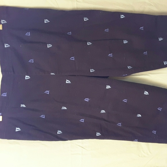 Dark blue womans, capris, size16, white stag