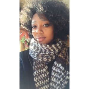 Meet your Posher, Daphne