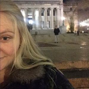 Meet your Posher, Alyssa