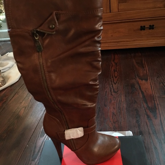 Guess medium brown wide calf boots.