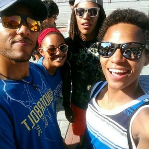 Meet your Posher, Cameron