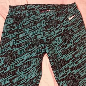 Nike Leggings Size Medium