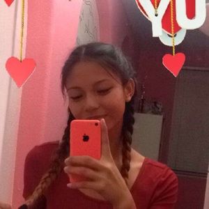 Meet your Posher, Nadya