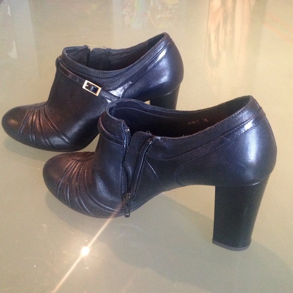Almost new Chie Mihara ankle shoes