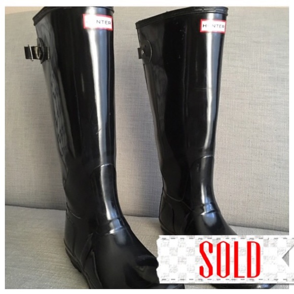 Hunter Black Adjustable Back Tall women's  gloss