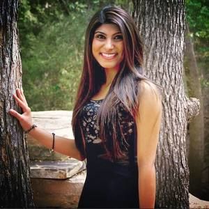 Meet your Posher, Alyzah