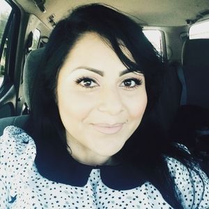 Meet your Posher, Roxana