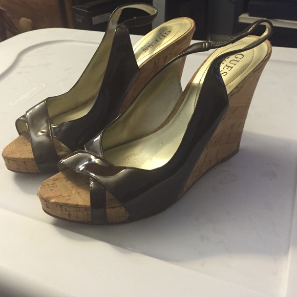 Guess wedges
