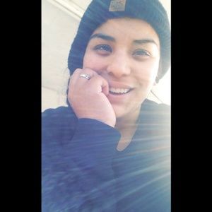 Meet your Posher, Mayra