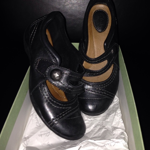 clarks black work shoes