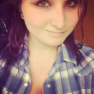 Meet your Posher, Caitlin