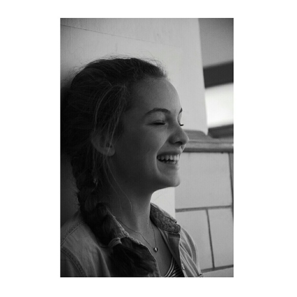 Meet your Posher, Olivia - Picture 1 of 1