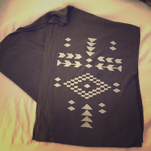 Wildfox Native Print Scarf NWOT