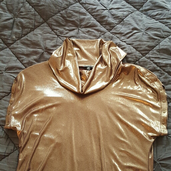 Top - Picture 1 of 1