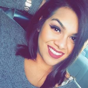 Meet your Posher, Roxanne