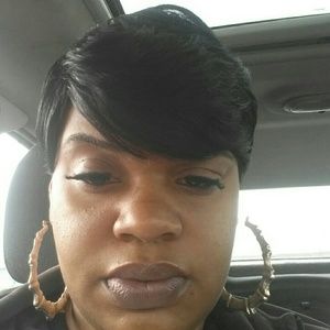Meet your Posher, Tierra