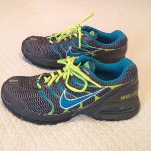 Nike Tennis shoes Air