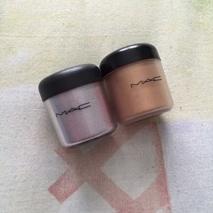 ❗️RESERVED❗️2 Mac Pigmented Eye Powders