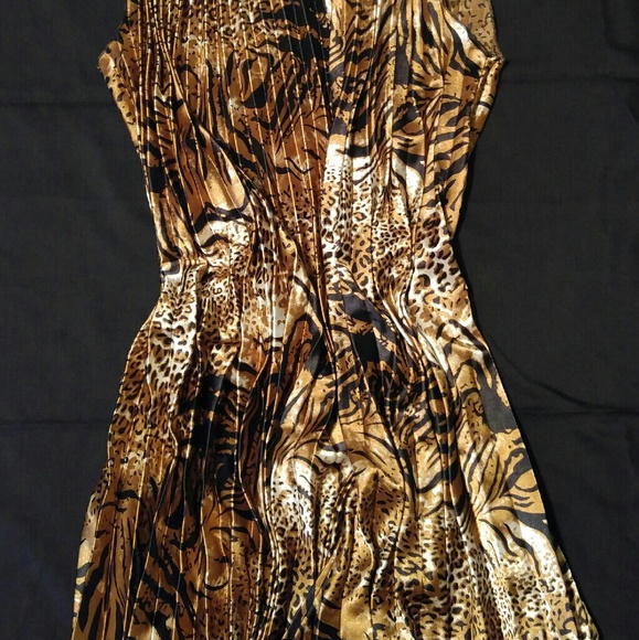 Animal Print Halter Dress - Picture 2 of 3