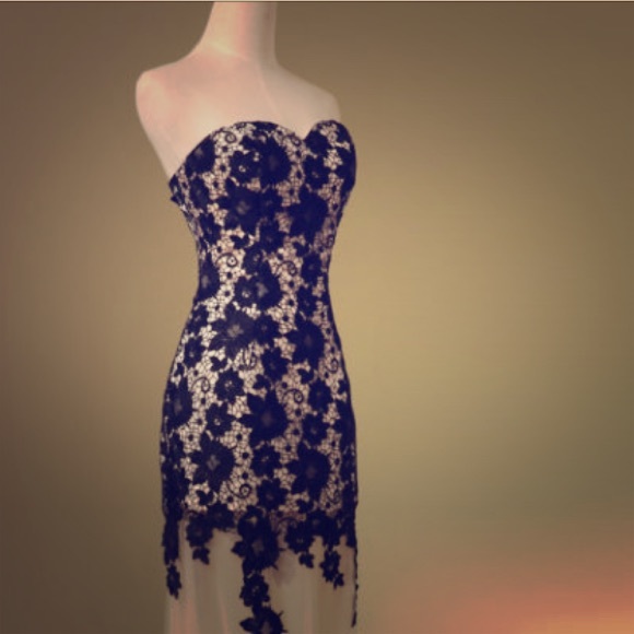Evening gown  lace sweetheart neckline size 14