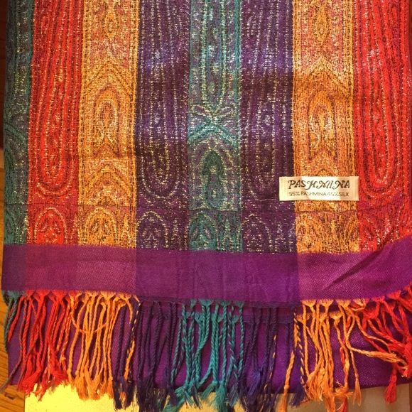 NWOT pashmina scarf/wrap