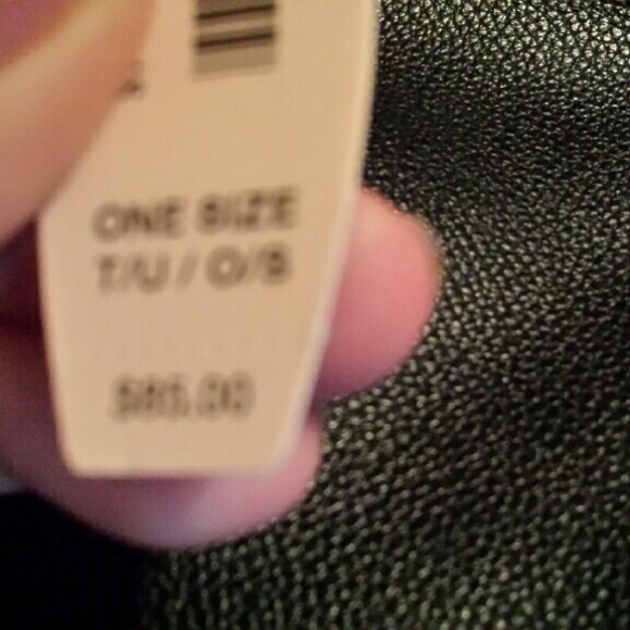 Victoria Secret  balck  tote. Brand new!!