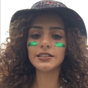 Meet your Posher, Ameera