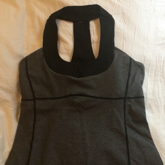 Lululemon top - black & grey