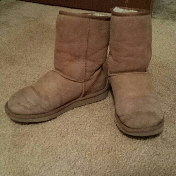 Size 7 ugg boots