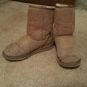 Size 7 ugg boots