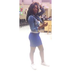 Meet your Posher, Adajia