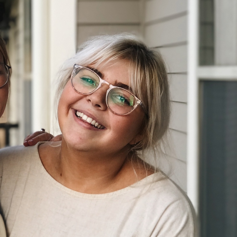 Meet your Posher, Emmie