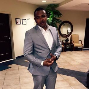 Meet your Posher, Derrick