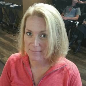 Meet your Posher, Debi