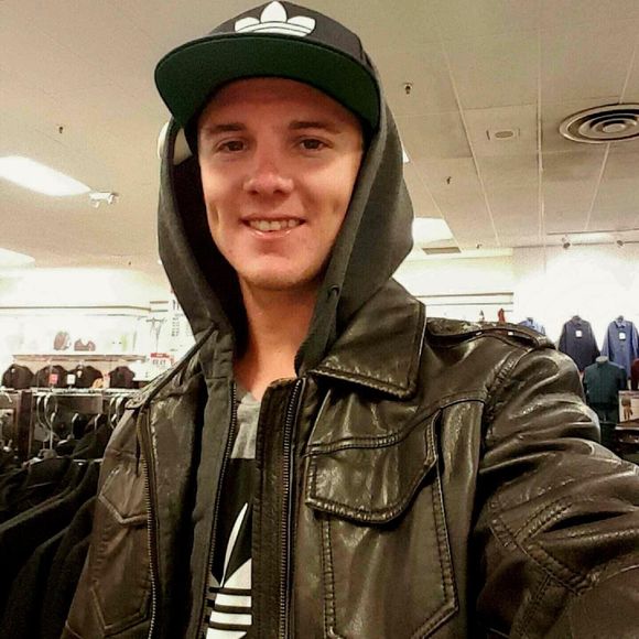 Meet your Posher, Joshua - Picture 1 of 1