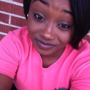 Meet your Posher, Lashae