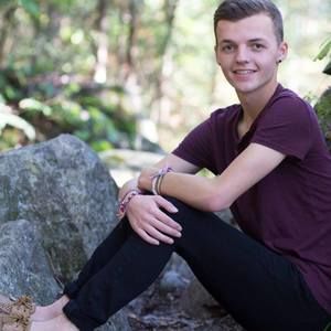 Meet your Posher, Evan