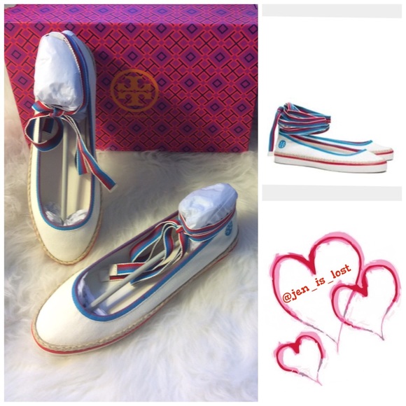 Tory Burch Shoes - 💟🔥1 Day Sale🔥💟 Tory Burch 3D Ballet Sneaker