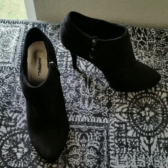 X.APPEAL Shoes - X. APPEAL.....BEAUTIFUL BLACK ...ANKLE BOOTIES