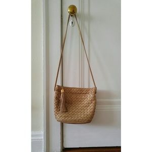 [SOLD]Vintage Gold Weave Crossbody Bag with Tassel
