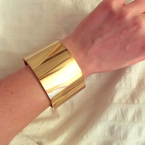 Michael Kors gold cuff bracelet